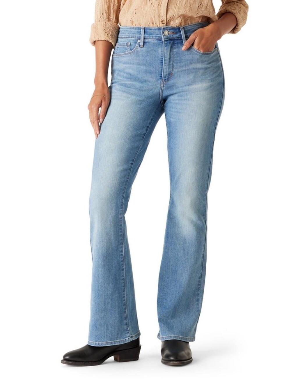NWT Levi Strauss Signature Mid Rise Slimming Bootcut Jeans Plus Size 18